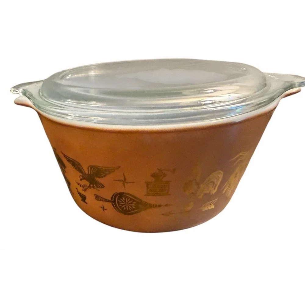 PYREX  Early Americana Casserole Dish 1 qt Brown Gold Pattern #473 with Lid USA